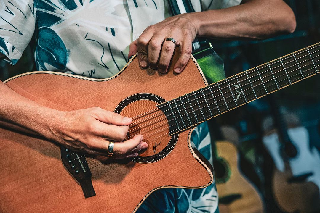 Eko Guitars: History, Models, and How to Choose the Right One in 2025