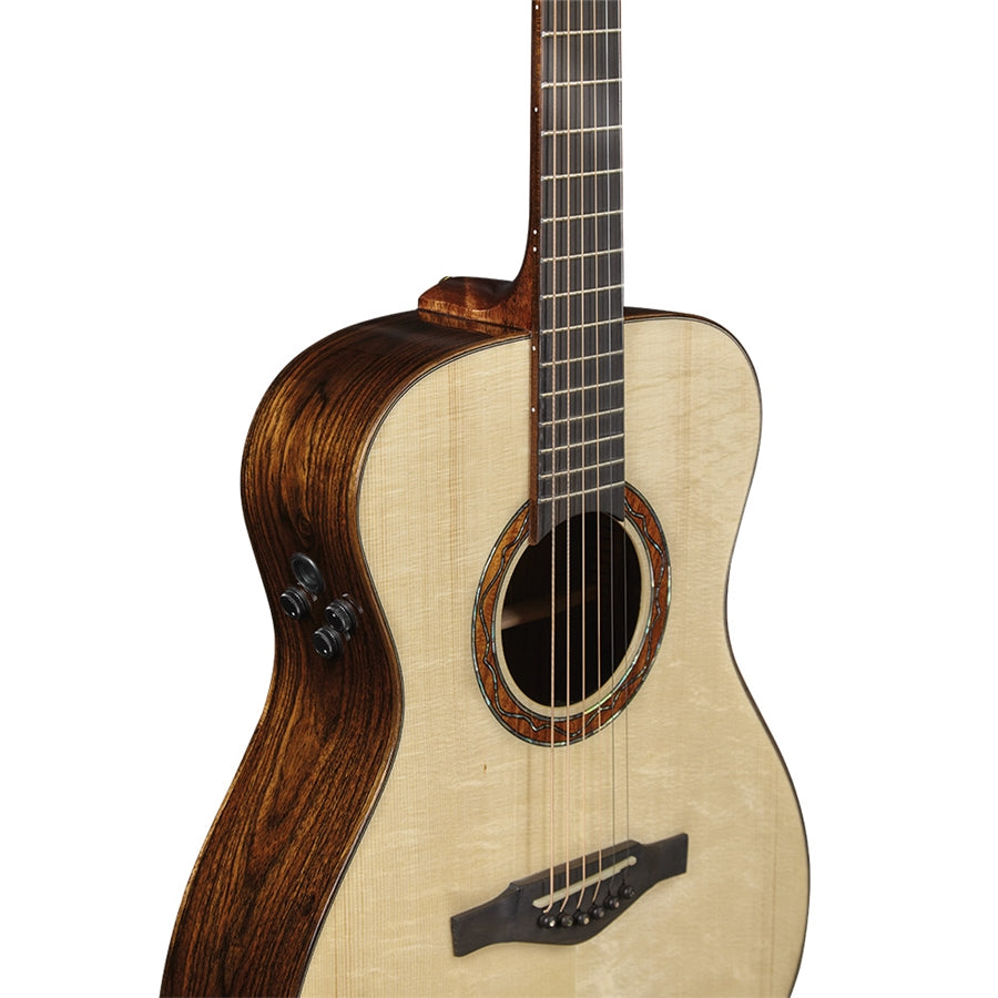 WOW A800e SB LTD (Spruce/Bocote)